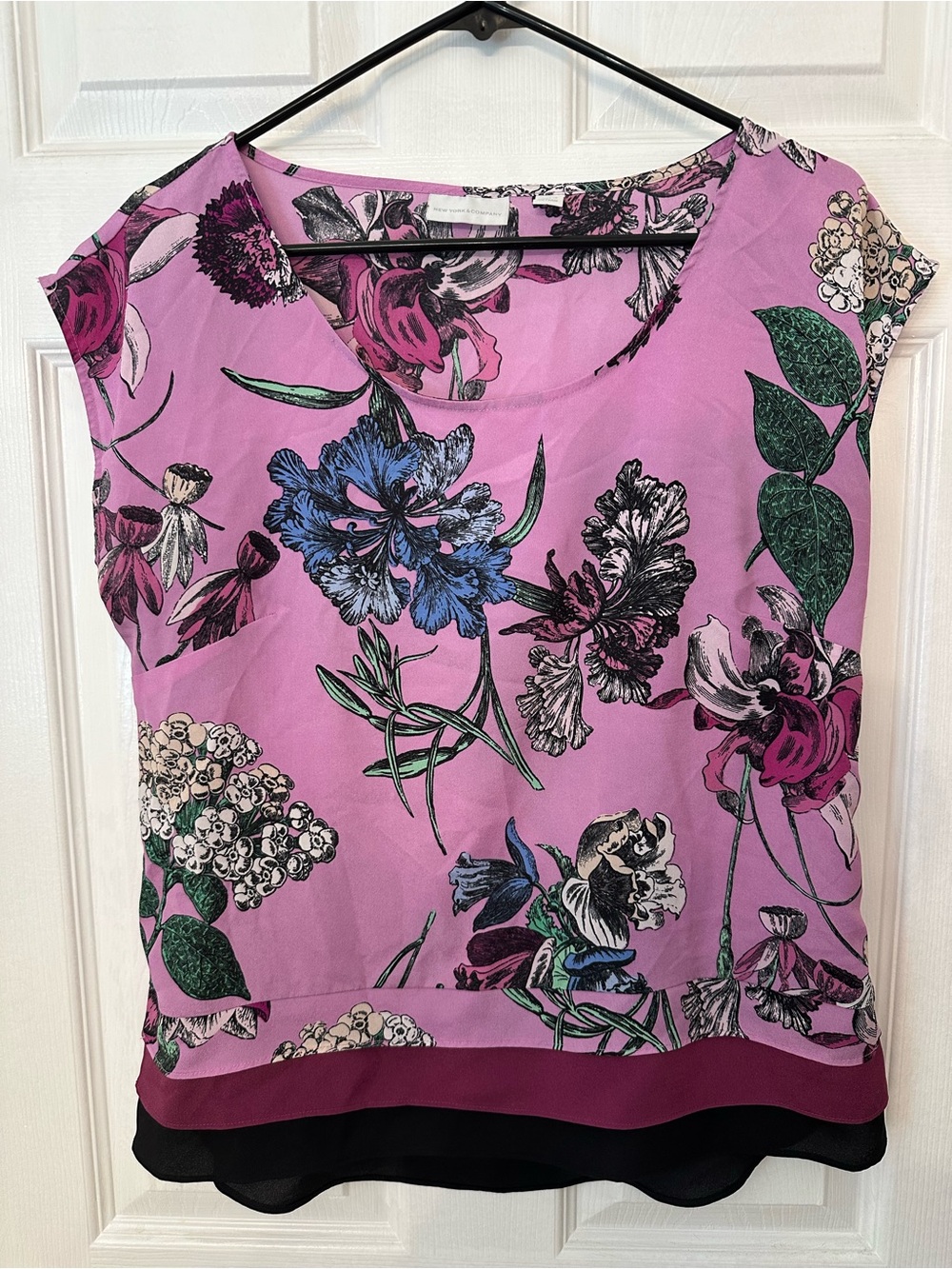 New York & Company Lavender Pink Floral Cap-Sleeve Blouse